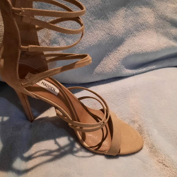 Steve Madden strappy shoes - Picture 5 of 5